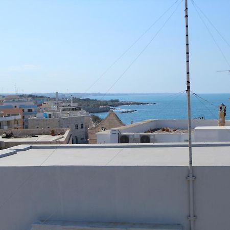דירות ג'ובינאצו Casa Arco Bianco מראה חיצוני תמונה